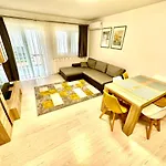 Apartmán Pine & Pool *