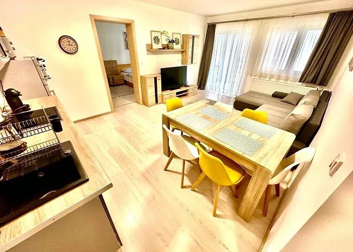 Pine & Pool Διαμέρισμα Σίοφοκ