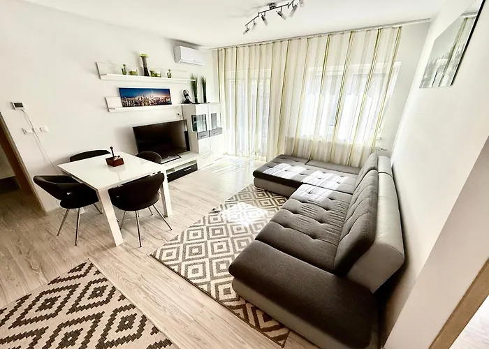 Pine & Pool Διαμέρισμα *