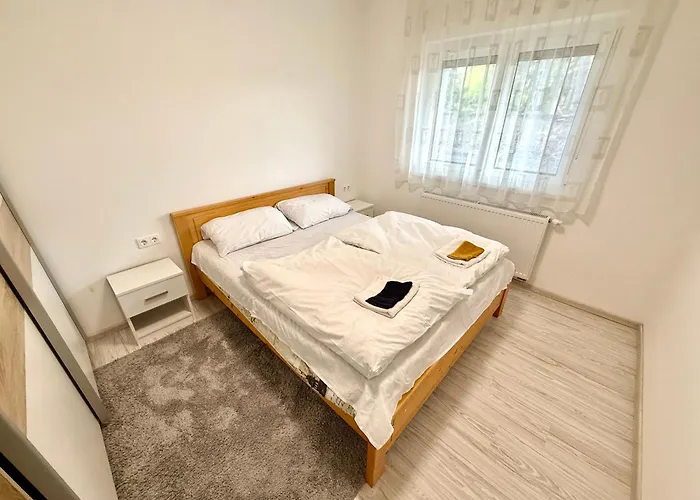 Pine & Pool Apartman Siófok